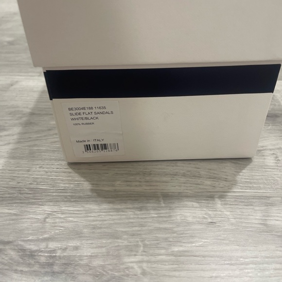 Givenchy Slides - Picture 6 of 10